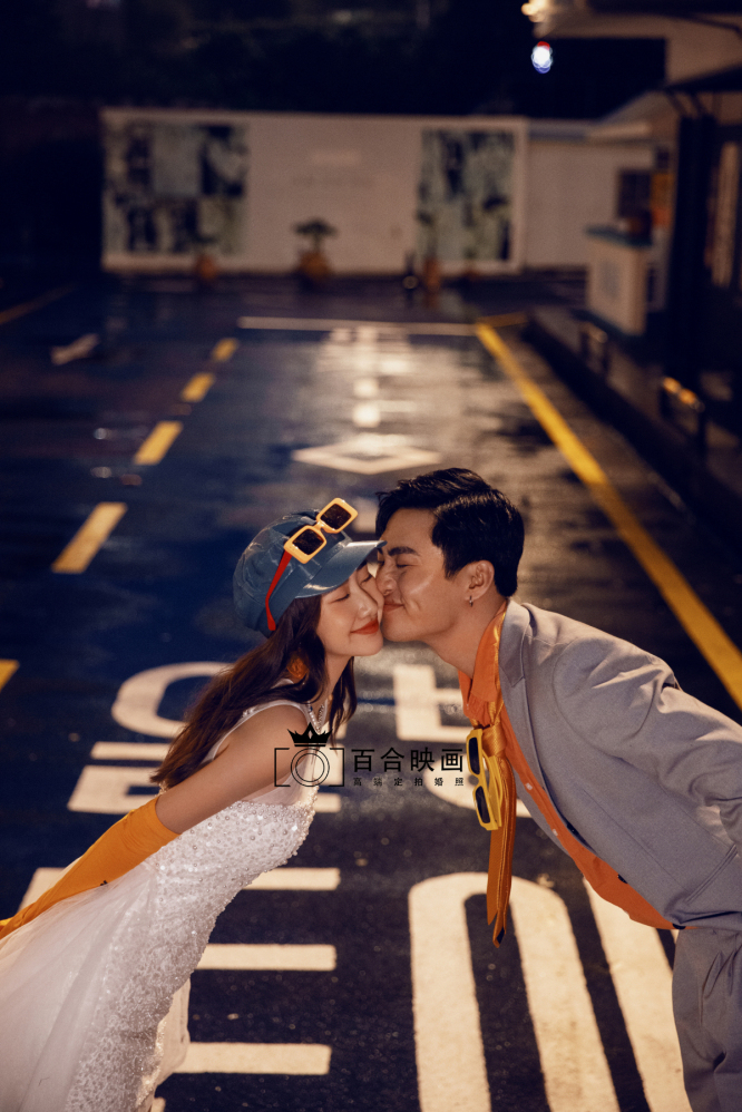 夜色/与你漫步城市街头，打造幸福感婚照_深圳婚纱摄影